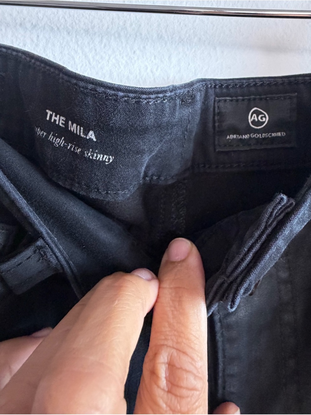 AG Adriano Goldschmied The Mila Jeans 28R Black Coated High Rise Skinny Pants - Picture 5 of 9